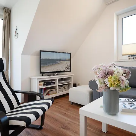 Strukkamp 4b Sonnen-oase * Fehmarn